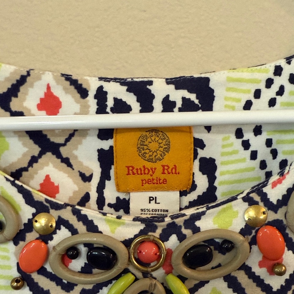 Ruby Rd. Multicolor Geometric Short Sleeve Top - Picture 2 of 3